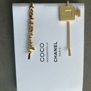 Chanel barrettes gold tone